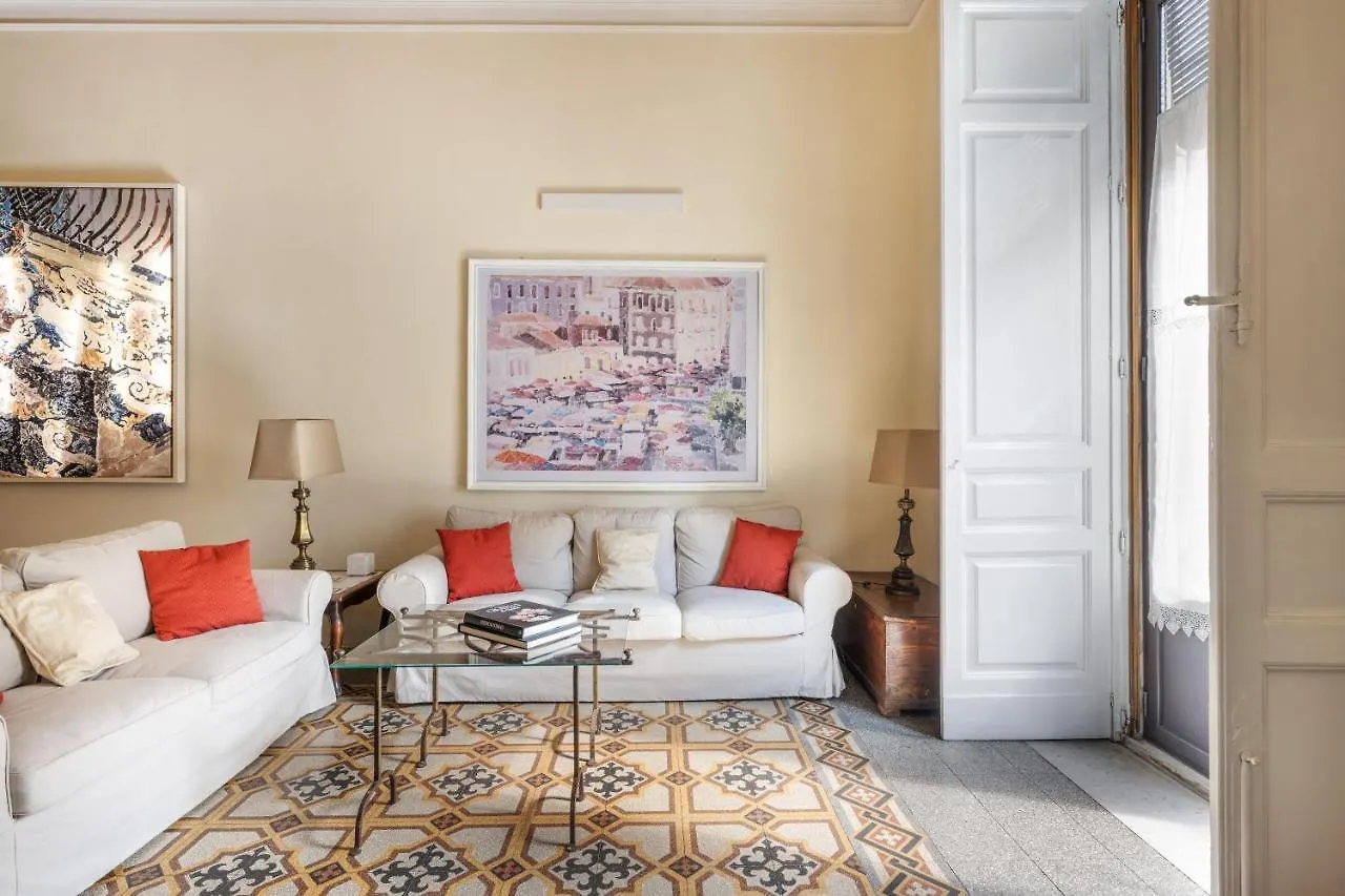 Catania City Center Historical Building Home 0*,